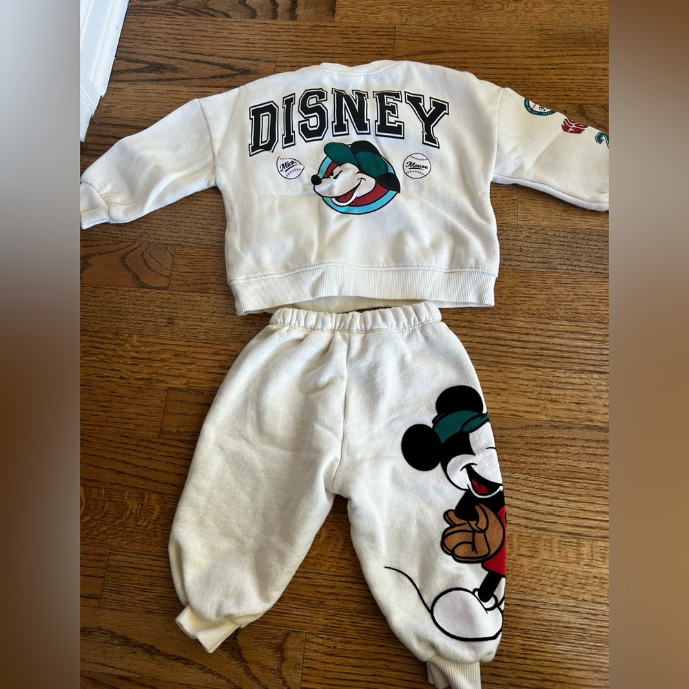 Zara Disney baby sweatsuit 12-18m - Picture 8 of 8